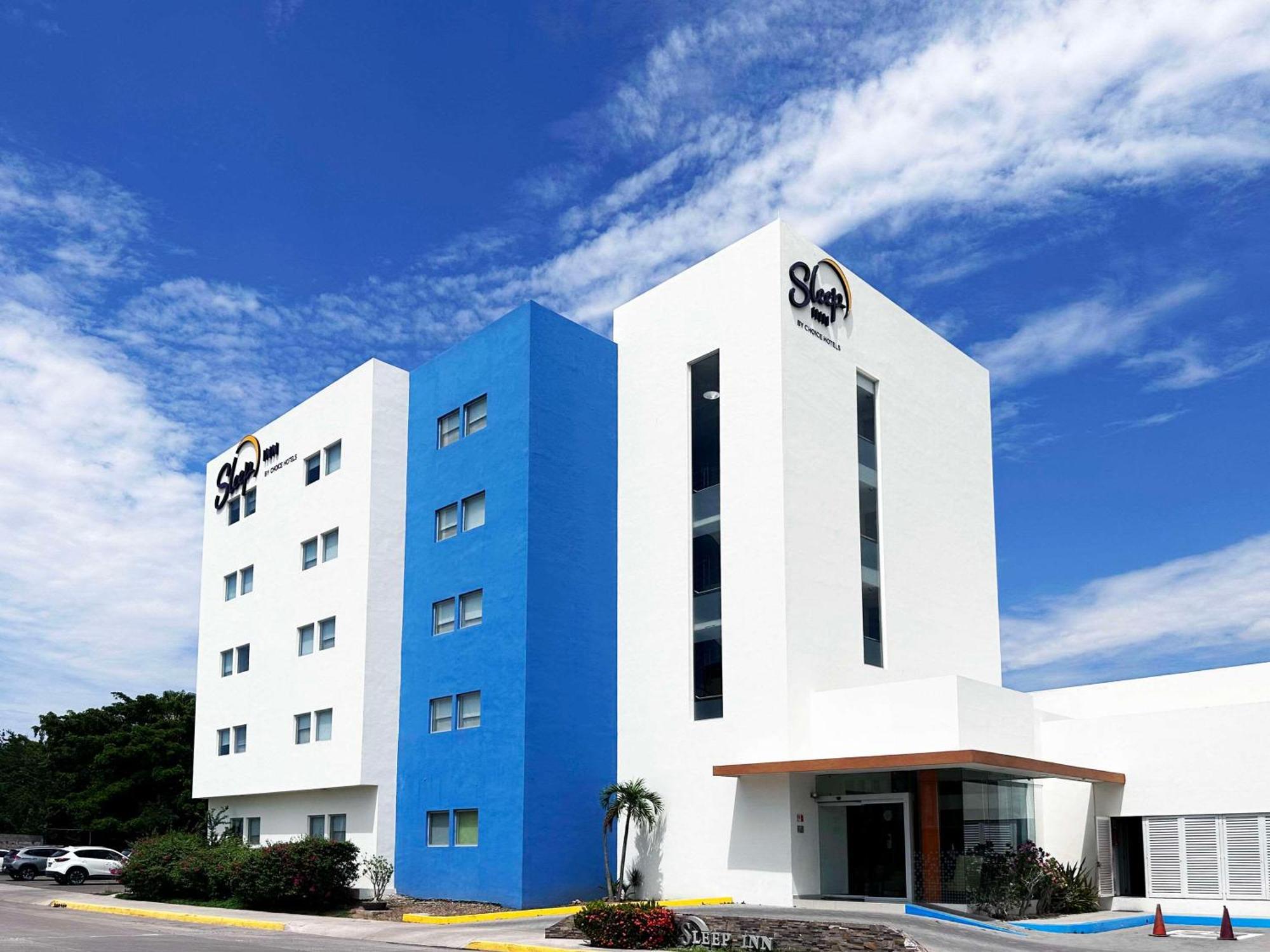 Sleep Inn Culiacan Exterior photo